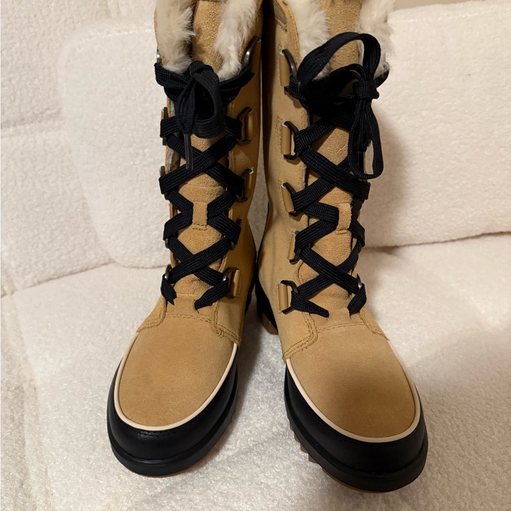 Sorel Tivoli IV Tall Waterproof Winter Boots - Picture 4 of 8